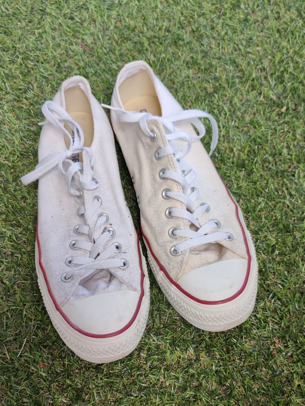 Converse White Canvas Low-Top Sneakers with Red Midsole Accent